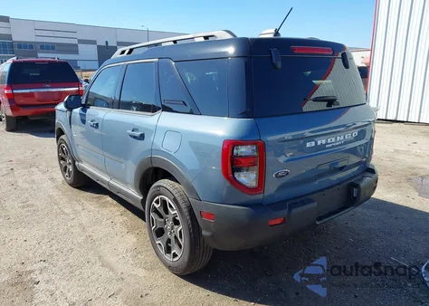 2025 Ford Bronco Sport Outer Banks z USA, uszkodzony, nr VIN 3FMCR9CN5SRE97382